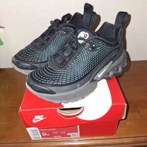 Nike Toddlers Shoes Size 9c - Black and Green Air Max DN